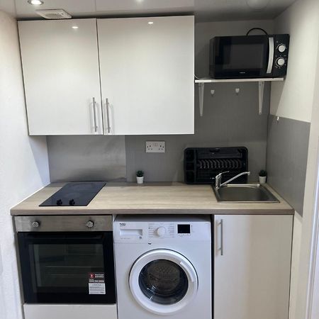 Great Western Road Studio With En Suite Glasgow Eksteriør bilde