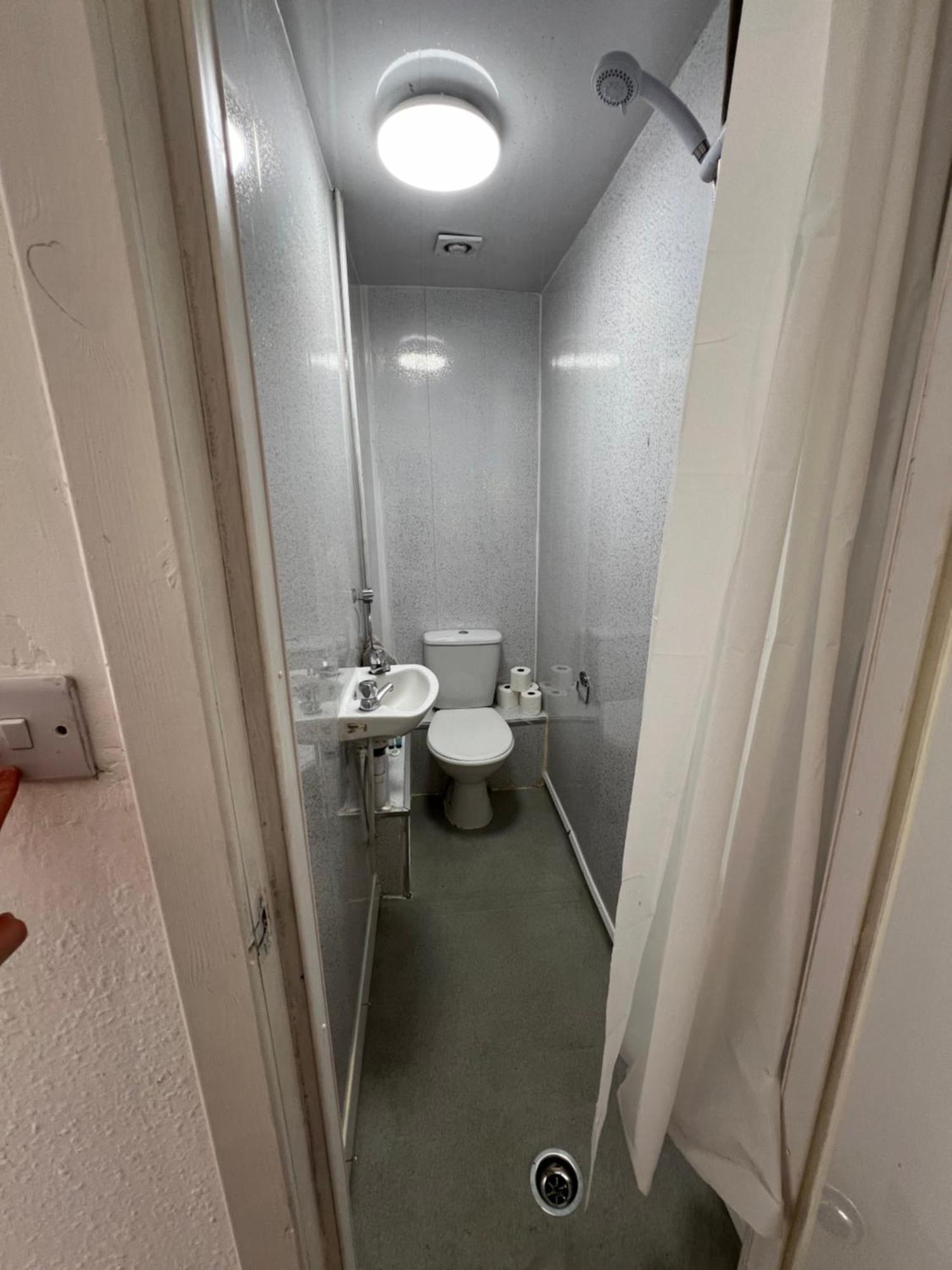 Great Western Road Studio With En Suite Glasgow Eksteriør bilde