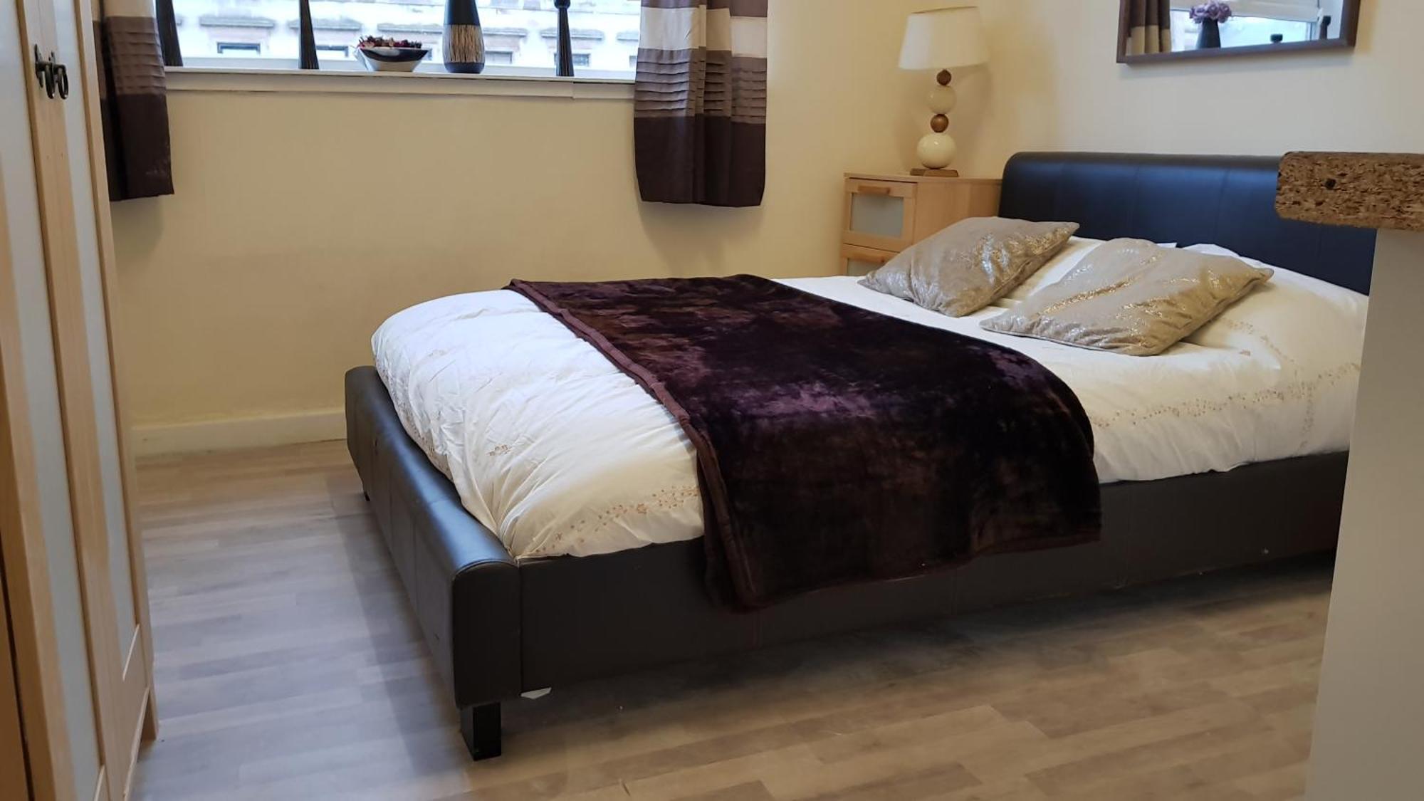Great Western Road Studio With En Suite Glasgow Eksteriør bilde
